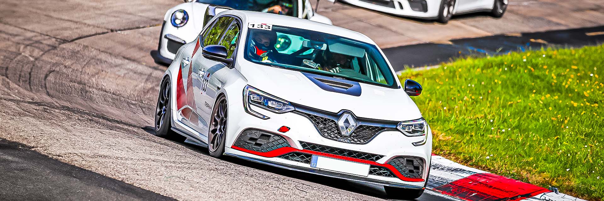Trackday Bilster Berg mit Gedlich Racing - Porsche Ferrari BMW Rennstrecke Circuit Booking Rennstreckentraining Racetrack Termine Motorsport Mercedes-AMG Lotus Tracktool Ringtool Käfig Umbau Rennwagen Racecar Hockenheimring Nürburgring Oschersleben Spa Francorchamps Lausitzring Monza