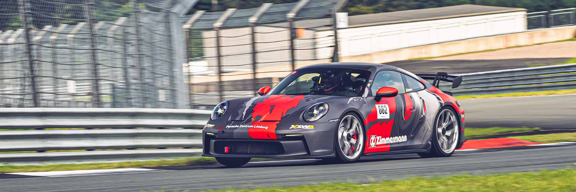 Trackday Bilster Berg mit Gedlich Racing - Porsche Ferrari BMW Rennstrecke Circuit Booking Rennstreckentraining Racetrack Termine Motorsport Mercedes-AMG Lotus Tracktool Ringtool Käfig Umbau Rennwagen Racecar Hockenheimring Nürburgring Oschersleben Spa Francorchamps Lausitzring Monza